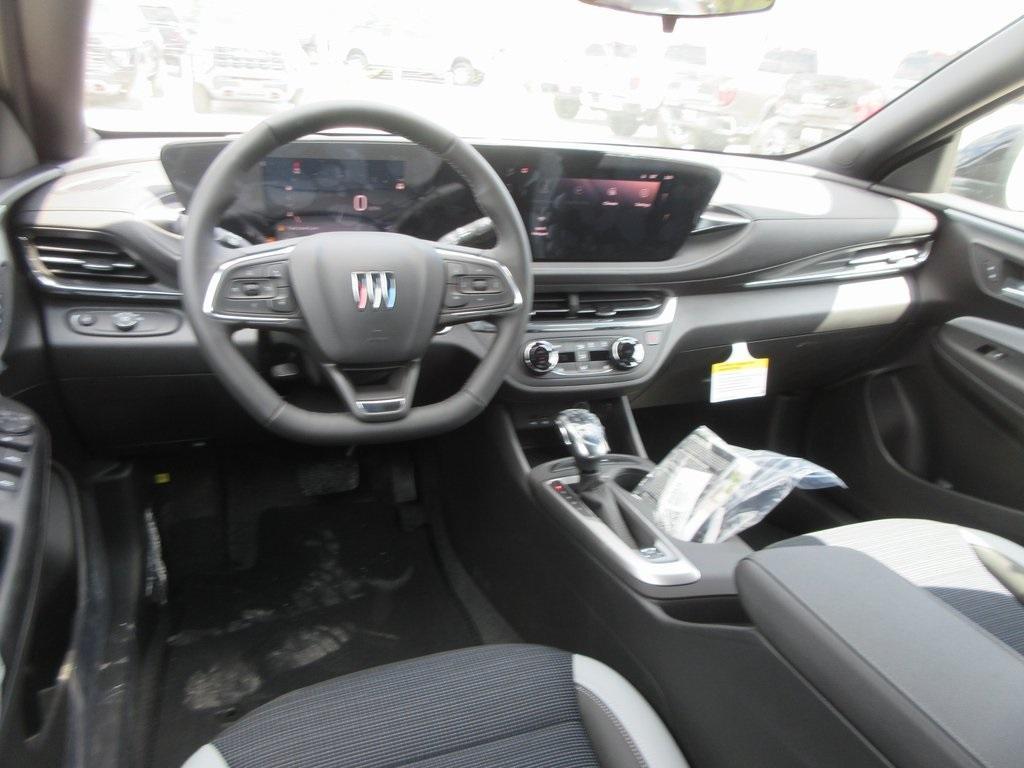 new 2025 Buick Envista car, priced at $25,667