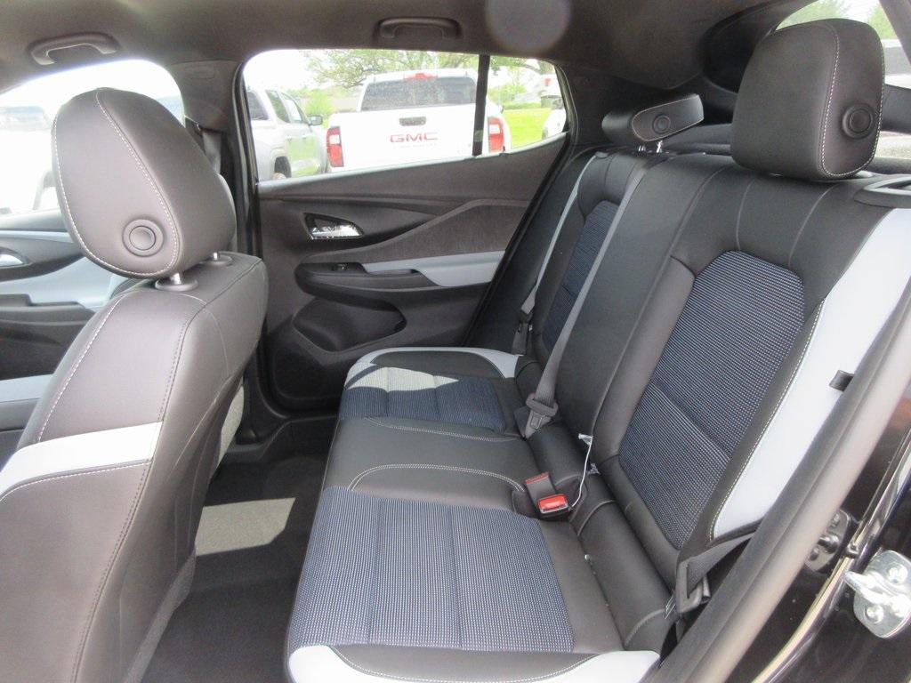 new 2025 Buick Envista car, priced at $25,667