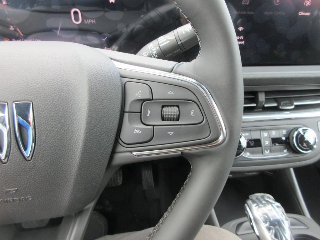 new 2025 Buick Envista car, priced at $25,667
