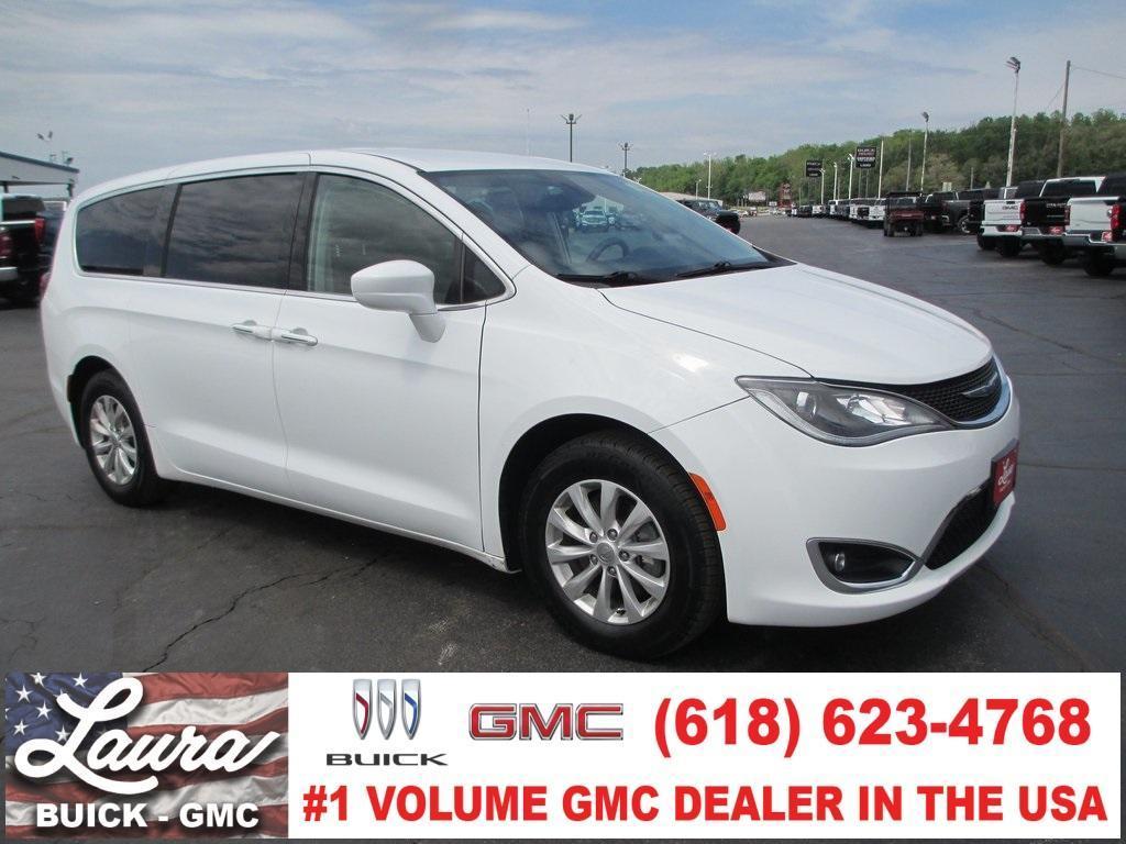 used 2018 Chrysler Pacifica car, priced at $13,995