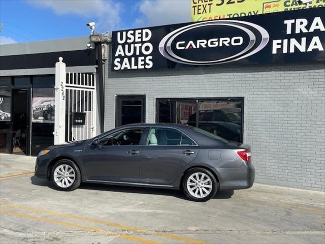 used 2013 Toyota Camry Hybrid car, priced at $12,995