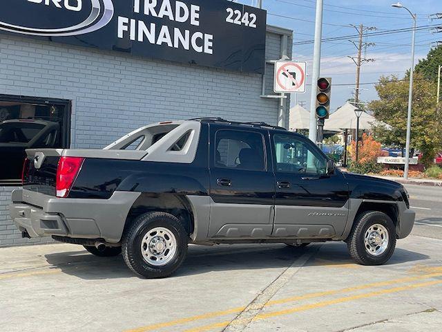 used 2002 Chevrolet Avalanche car, priced at $17,995