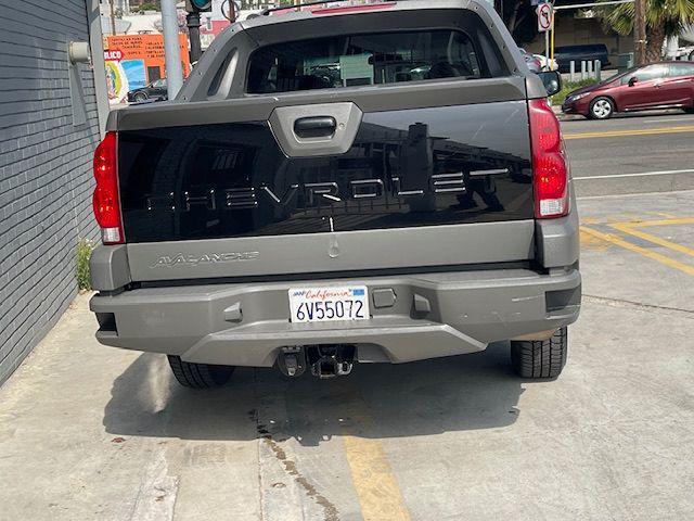 used 2002 Chevrolet Avalanche car, priced at $17,995