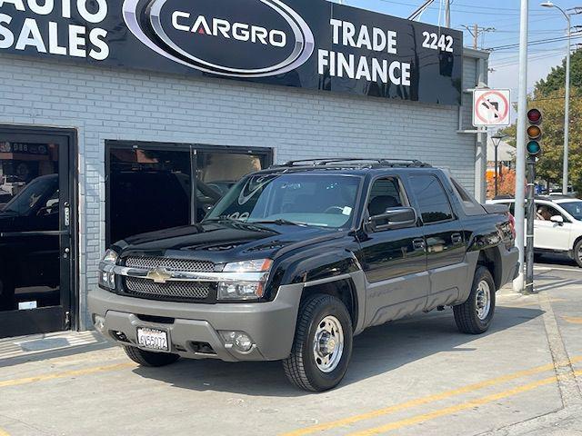 used 2002 Chevrolet Avalanche car, priced at $17,995