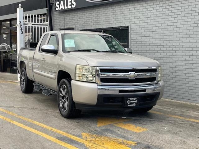 used 2009 Chevrolet Silverado 1500 car, priced at $13,995