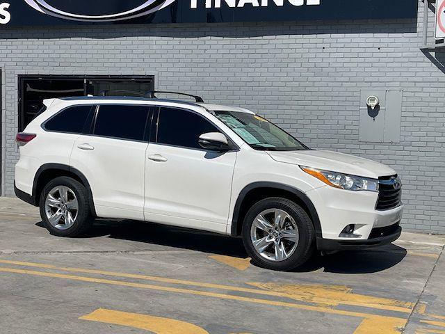 used 2016 Toyota Highlander car, priced at $17,995