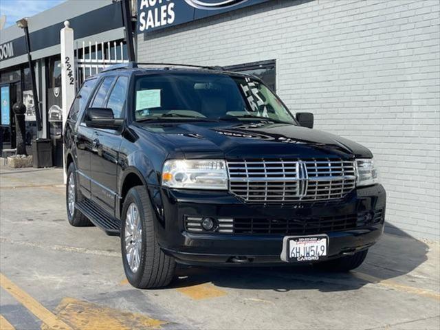 used 2008 Lincoln Navigator car, priced at $10,995