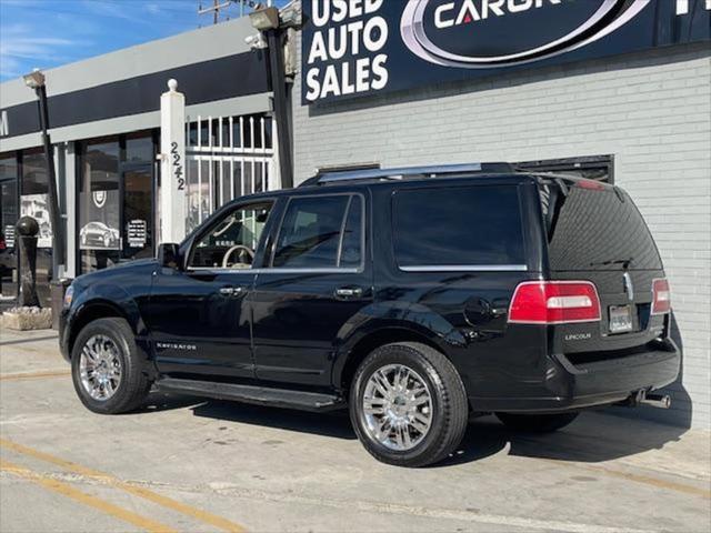 used 2008 Lincoln Navigator car, priced at $10,995