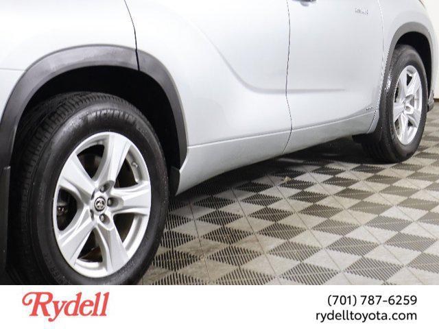 used 2021 Toyota Highlander Hybrid car, priced at $28,999