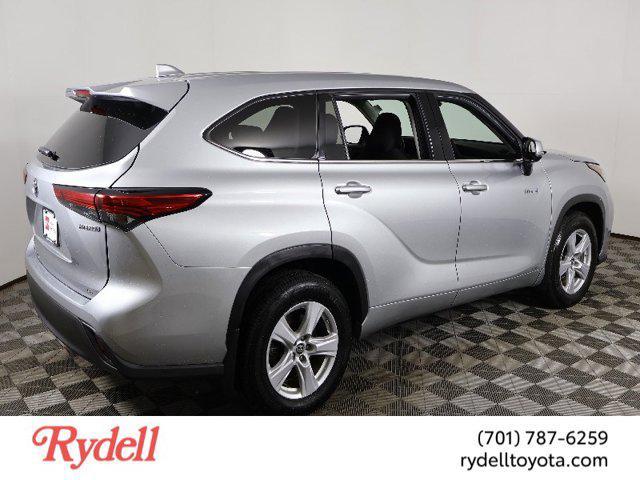 used 2021 Toyota Highlander Hybrid car, priced at $28,999