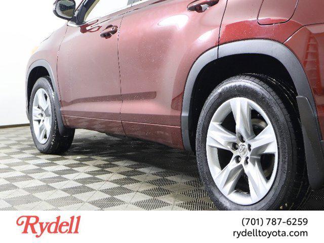 used 2015 Toyota Highlander car, priced at $23,999