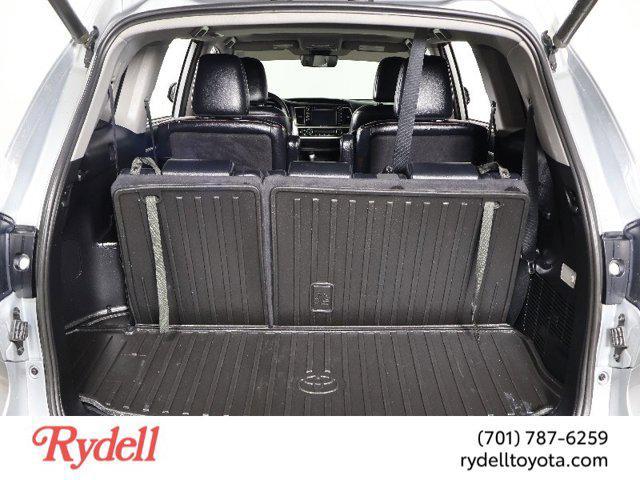 used 2019 Toyota Highlander car, priced at $26,999