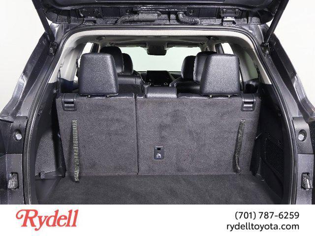 used 2024 Toyota Highlander car, priced at $43,999