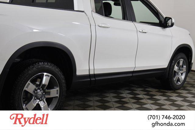 new 2025 Honda Ridgeline car, priced at $42,192