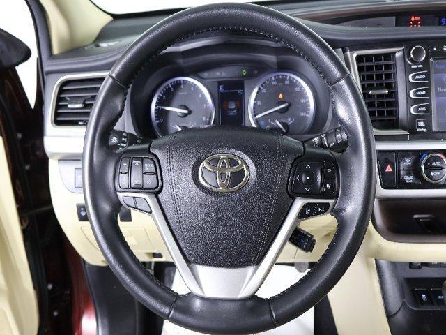 used 2019 Toyota Highlander car, priced at $29,999