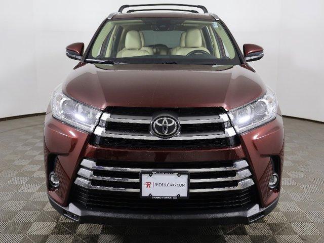 used 2019 Toyota Highlander car, priced at $29,999