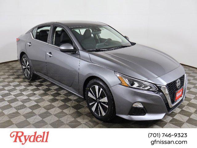 used 2022 Nissan Altima car, priced at $18,999