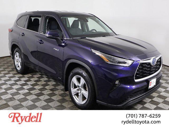 used 2021 Toyota Highlander Hybrid car, priced at $35,499