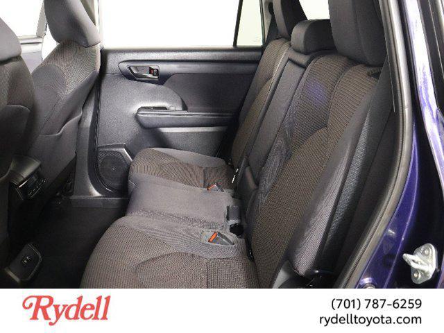 used 2021 Toyota Highlander Hybrid car, priced at $35,499