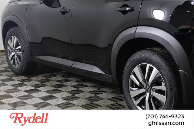 new 2025 Nissan Pathfinder car, priced at $40,918