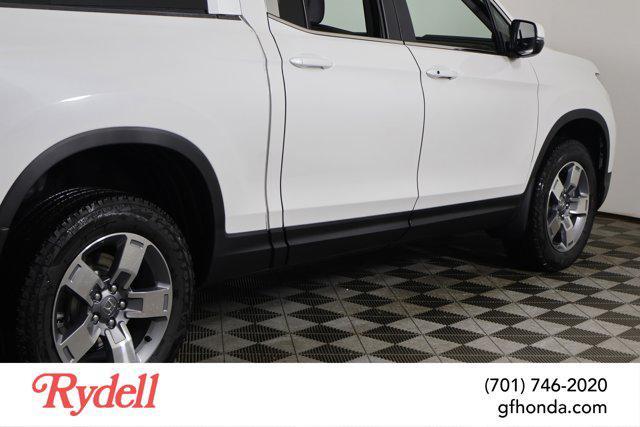 new 2025 Honda Ridgeline car, priced at $42,192