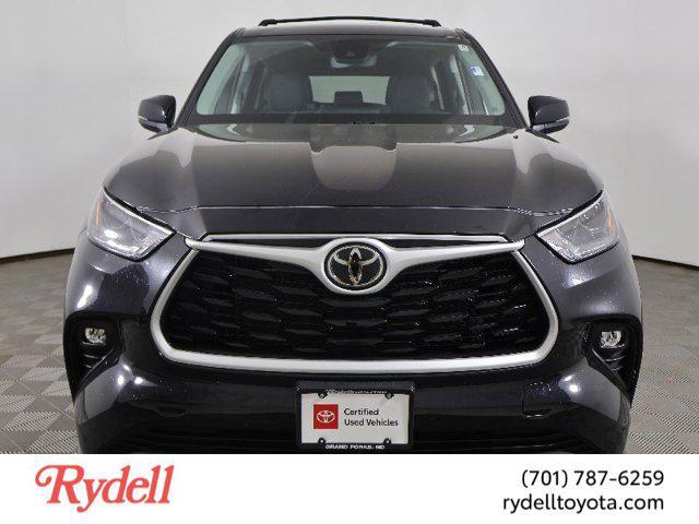 used 2023 Toyota Highlander car, priced at $34,499