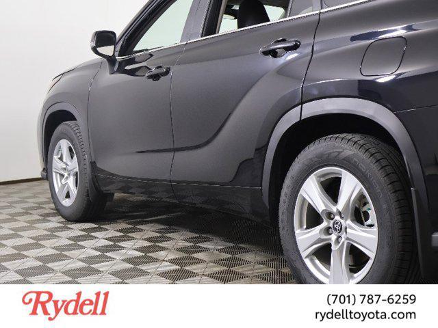 used 2023 Toyota Highlander car, priced at $34,499