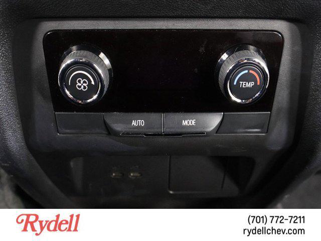 used 2025 Chevrolet Traverse car, priced at $39,999