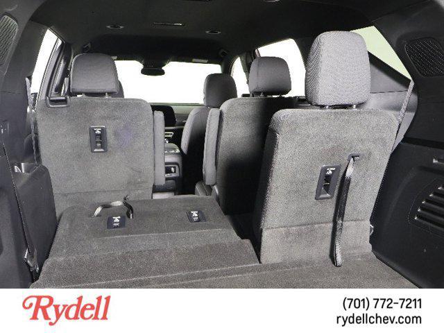 used 2025 Chevrolet Traverse car, priced at $39,999