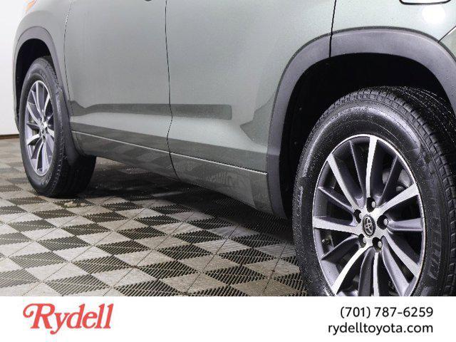 used 2017 Toyota Highlander car, priced at $19,999