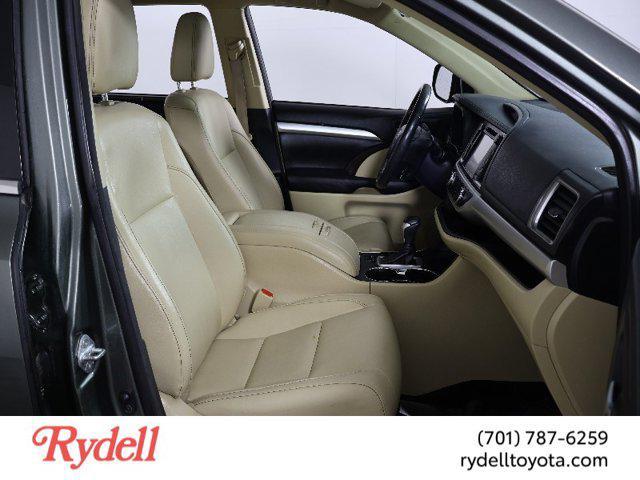 used 2017 Toyota Highlander car, priced at $19,999