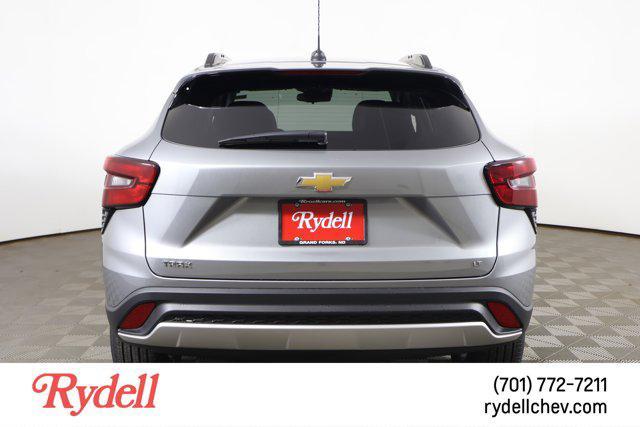 new 2025 Chevrolet Trax car, priced at $24,715