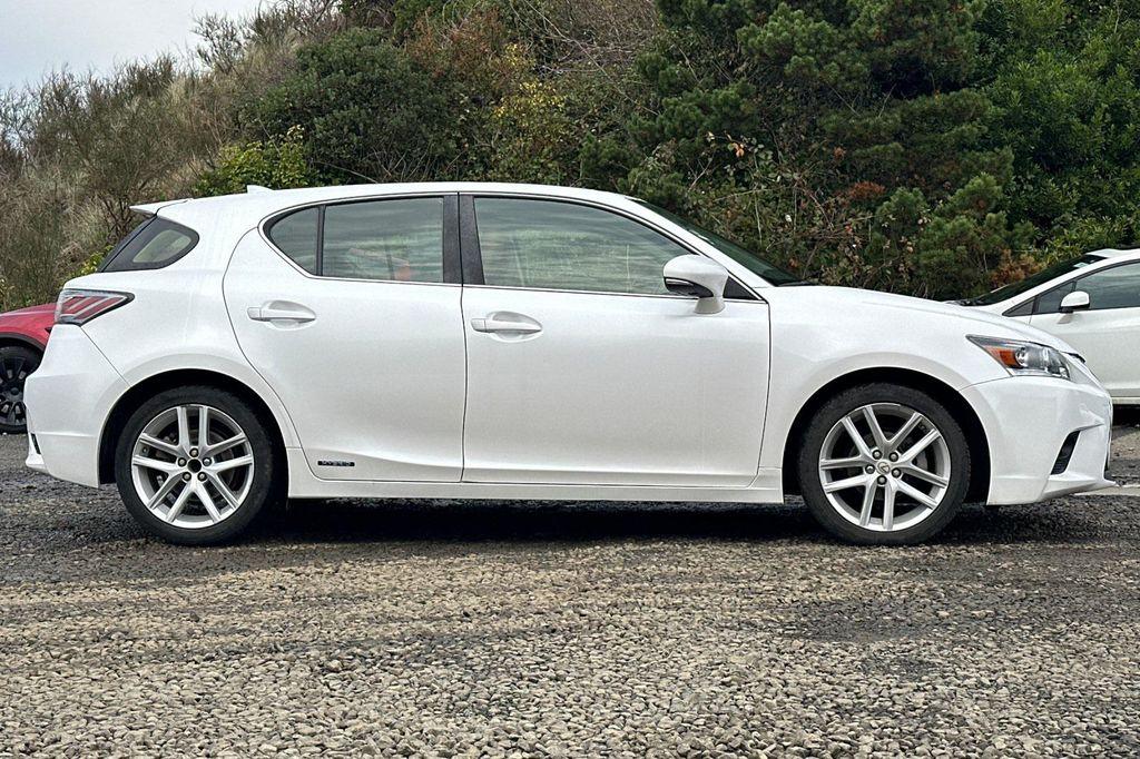 used 2017 Lexus CT 200h car, priced at $15,500