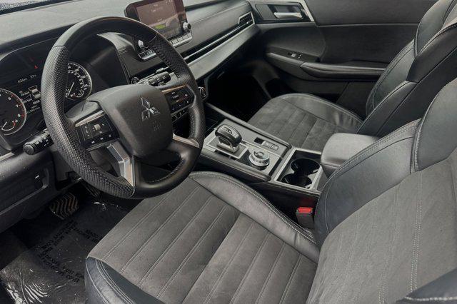 used 2023 Mitsubishi Outlander car, priced at $21,727