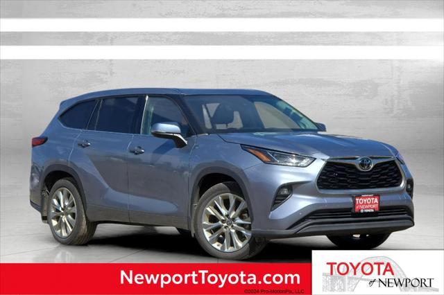 used 2021 Toyota Highlander car, priced at $39,300