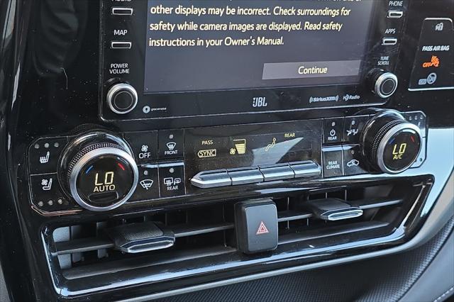 used 2021 Toyota Highlander car, priced at $39,300