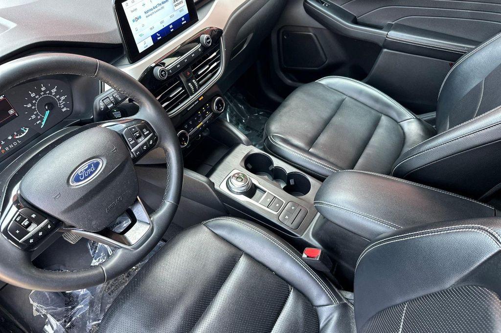used 2022 Ford Escape car, priced at $19,000
