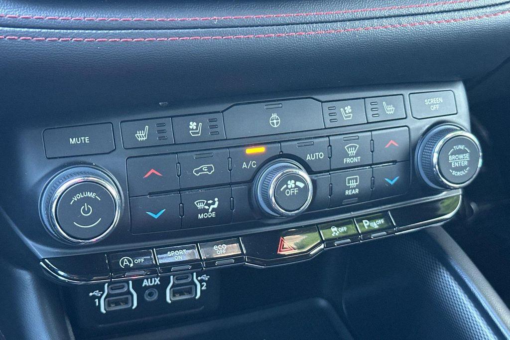 used 2023 Dodge Durango car, priced at $32,100