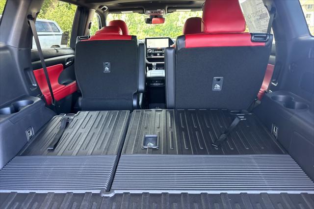 new 2025 Toyota Highlander car, priced at $49,613