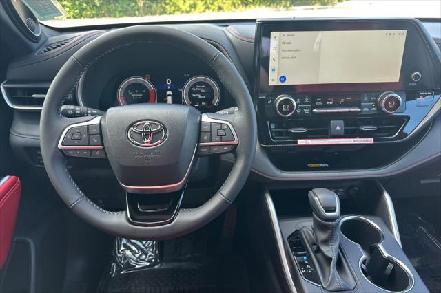 new 2025 Toyota Highlander car, priced at $49,613