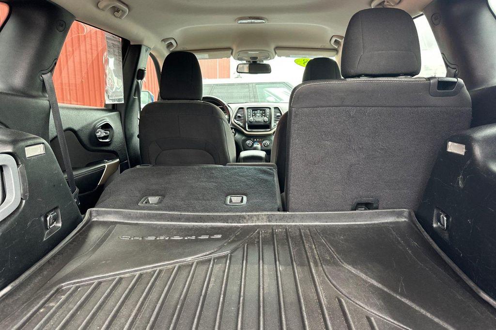 used 2018 Jeep Cherokee car, priced at $13,700