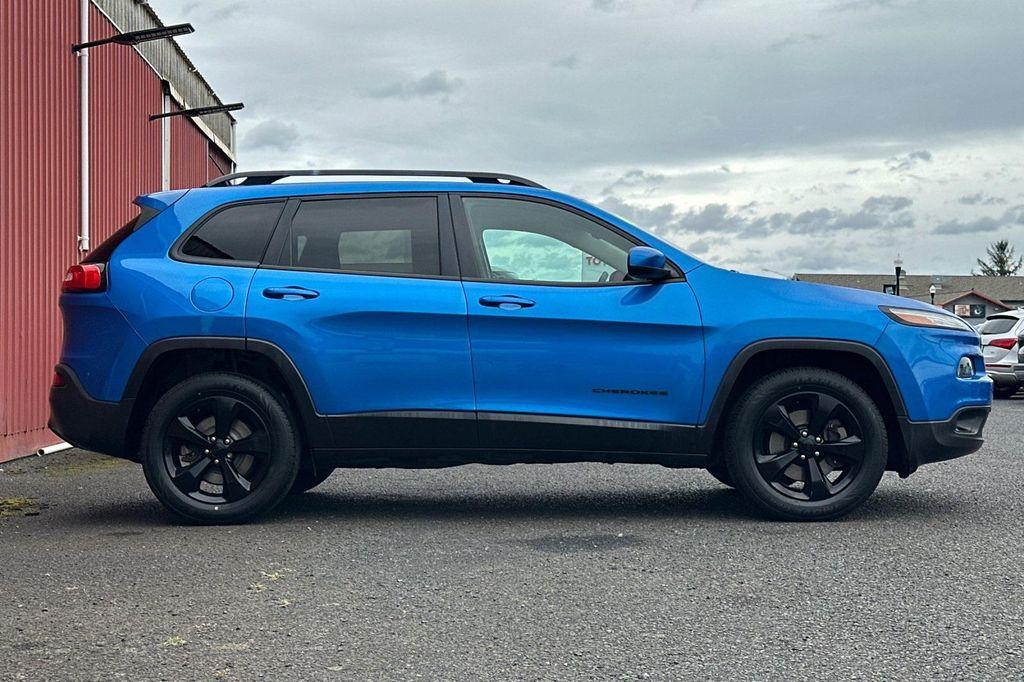 used 2018 Jeep Cherokee car, priced at $13,700