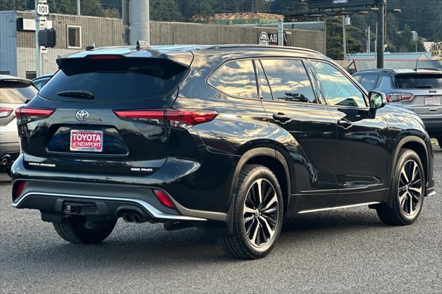 used 2021 Toyota Highlander car, priced at $37,892