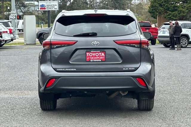 used 2022 Toyota Highlander car, priced at $37,800