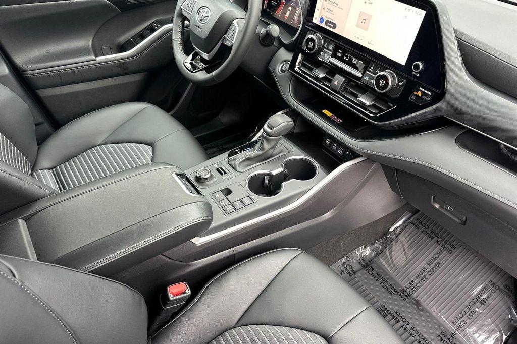 new 2026 Toyota Highlander car, priced at $50,553
