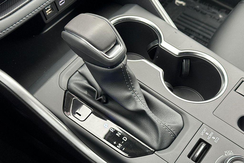 new 2026 Toyota Highlander car, priced at $50,553
