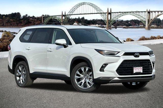 new 2024 Toyota Grand Highlander car