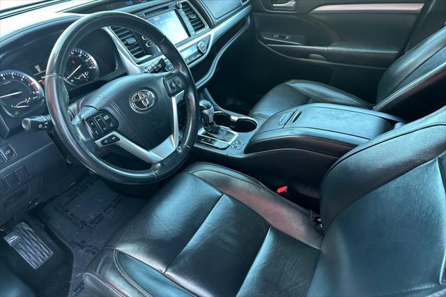 used 2015 Toyota Highlander car, priced at $14,500