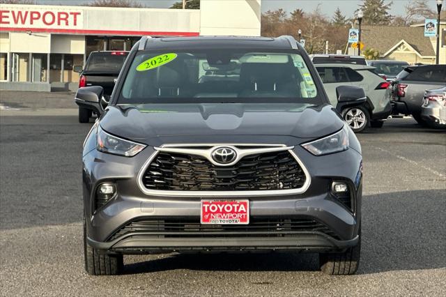 used 2022 Toyota Highlander car, priced at $34,992