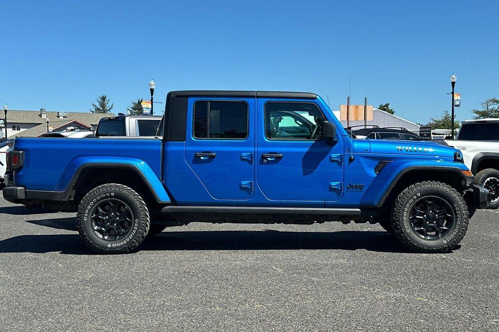 used 2023 Jeep Gladiator car, priced at $35,000